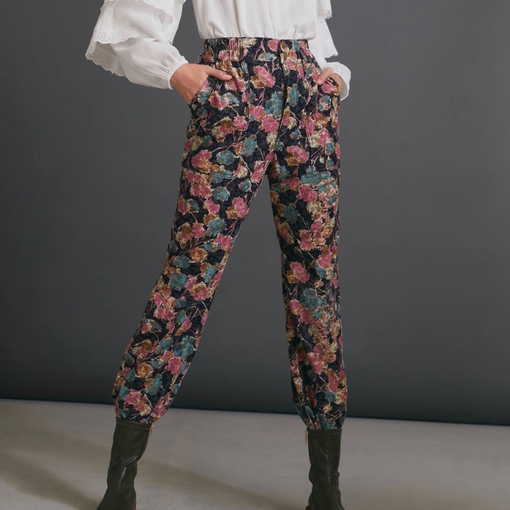 New Anthropologie Anisa Floral Corduroy Joggers
